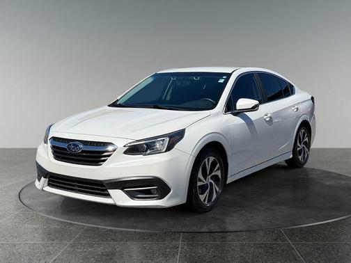 Crystal White Pearl 2022 Subaru Legacy Premium