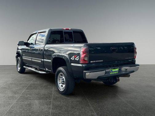 2005 Chevrolet Silverado 2500 LS H/D Crew Cab