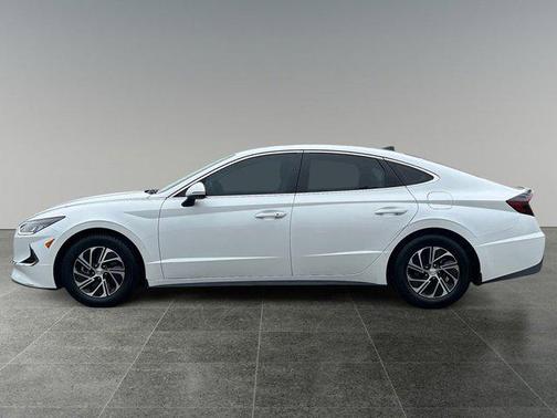 2020 Hyundai SONATA Hybrid Base