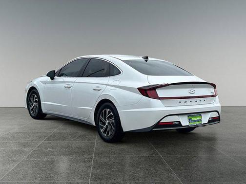2020 Hyundai SONATA Hybrid Base