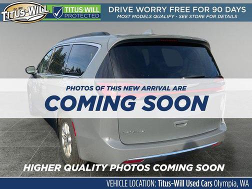 2022 Chrysler Pacifica Touring L