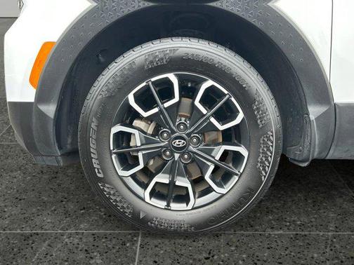 Ice White 2022 Hyundai SANTA CRUZ SEL