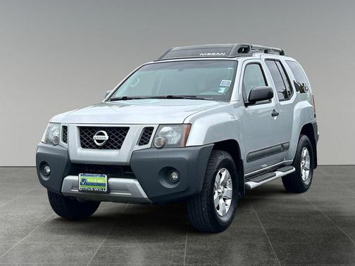Brilliant Silver Metallic 2013 Nissan Xterra S