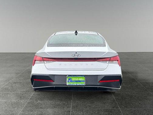 2025 Hyundai ELANTRA SEL