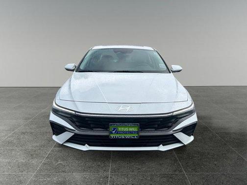 2025 Hyundai ELANTRA SEL