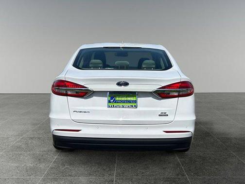 2020 Ford Fusion Hybrid SE