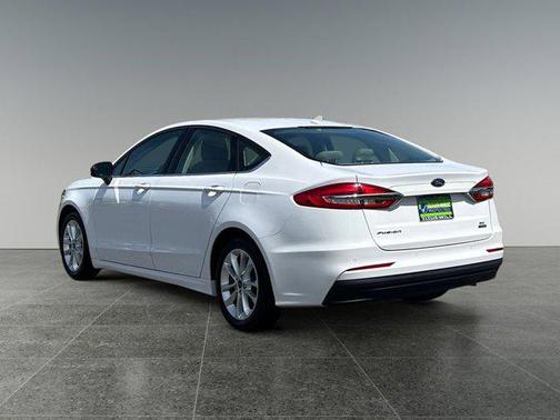 2020 Ford Fusion Hybrid SE