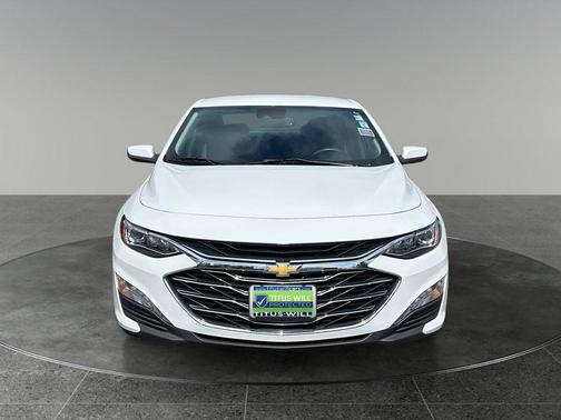 Summit White 2024 Chevrolet Malibu FWD 2LT