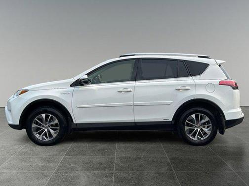 2016 Toyota RAV4 Hybrid XLE