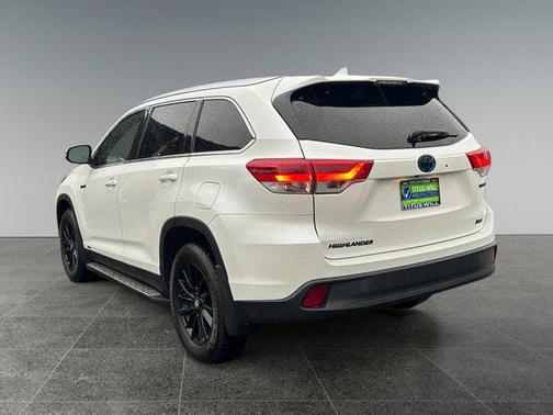 2019 Toyota Highlander Hybrid XLE