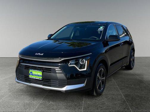 2023 Kia Niro LX