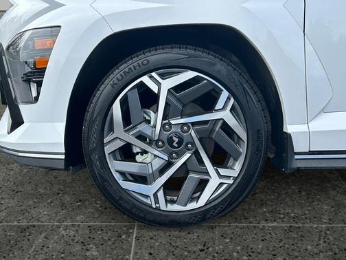 Atlas White 2025 Hyundai KONA N Line