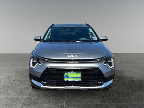 Steel Gray 2024 Kia Niro SX