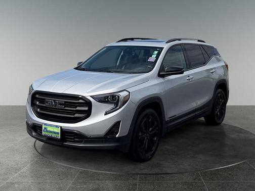 Quicksilver Metallic 2021 GMC Terrain SLT