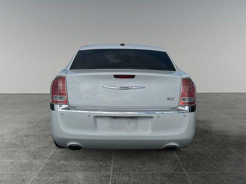 2011 Chrysler 300 Limited