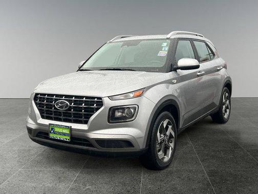 2025 Hyundai VENUE SEL