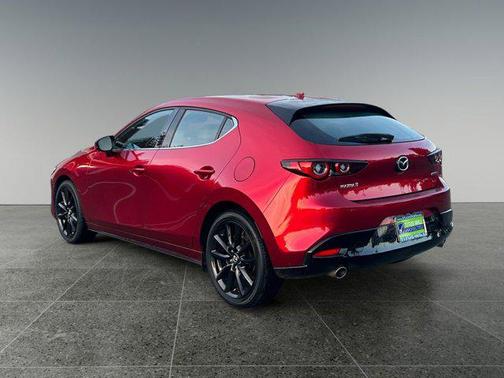 2022 Mazda Mazda3 FWD w/Premium Package