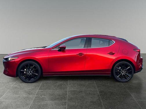 2022 Mazda Mazda3 FWD w/Premium Package