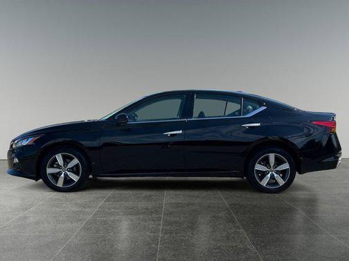 2022 Nissan Altima 2.5 SL