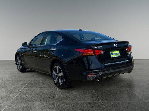 2022 Nissan Altima 2.5 SL