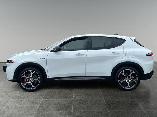 Alfa White 2024 Alfa Romeo Tonale Veloce EAWD