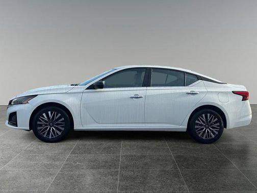 2025 Nissan Altima SV AWD