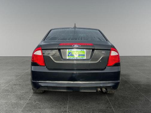 Black 2012 Ford Fusion SE