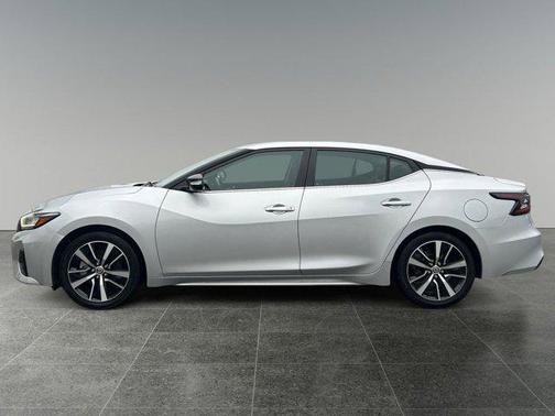 2022 Nissan Maxima SV Xtronic CVT