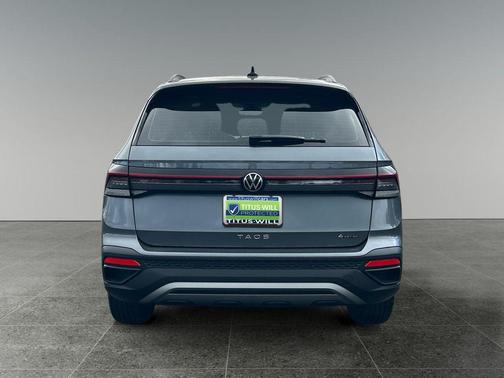 Platinum Gray Metallic 2025 Volkswagen Taos 1.5T S