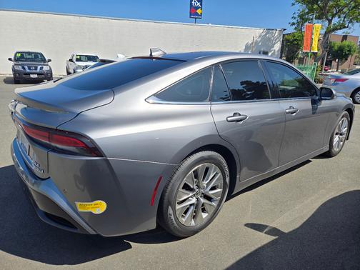 2021 Toyota Mirai XLE