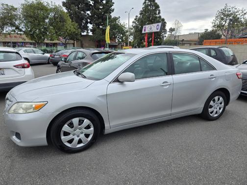 2010 Toyota Camry LE