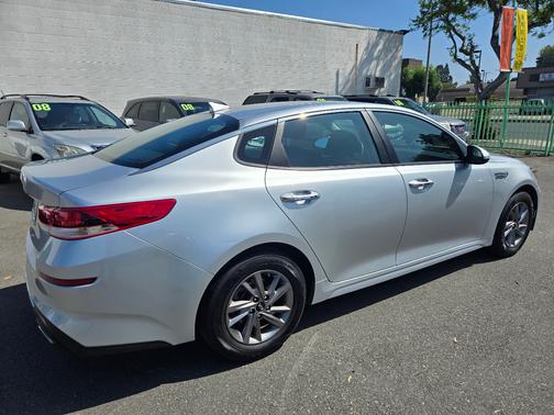 2020 Kia Optima LX