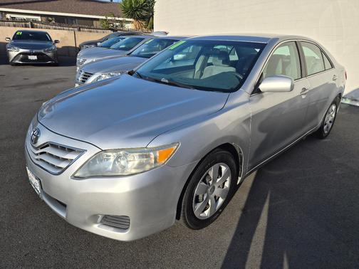 2011 Toyota Camry LE