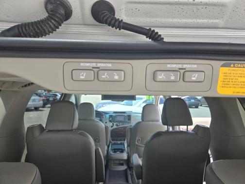 2011 Toyota Sienna XLE Limited