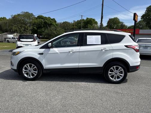 Oxford White 2018 Ford Escape SEL