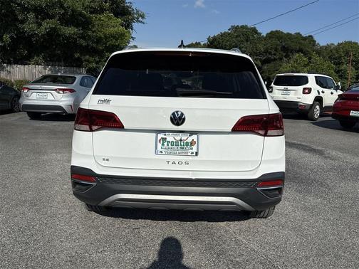 2023 Volkswagen Taos 1.5T SE