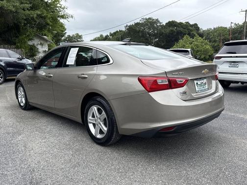 Mineral Gray Metallic 2022 Chevrolet Malibu 1LS