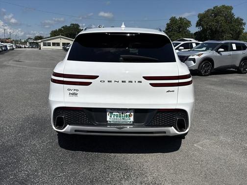2022 Genesis GV70 2.5T AWD