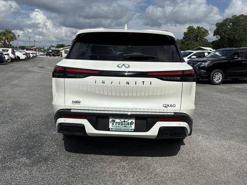2024 INFINITI QX60 Luxe