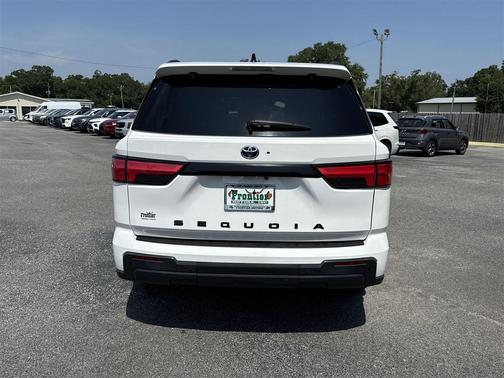 2023 Toyota Sequoia SR5