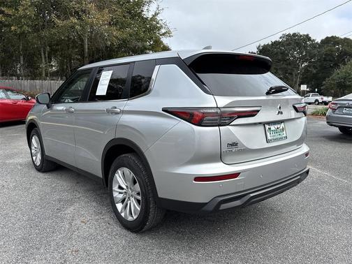 2025 Mitsubishi Outlander ES 2.5 2WD