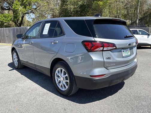Sterling Gray Metallic 2023 Chevrolet Equinox LS