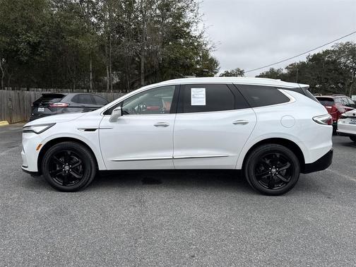 2023 Buick Enclave Essence FWD