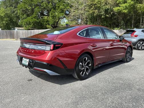 Ultimate red 2025 Hyundai SONATA SEL