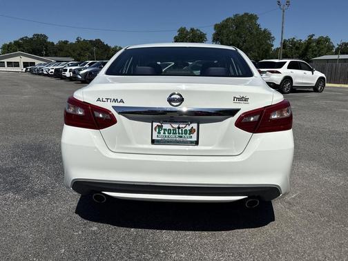 Glacier White 2018 Nissan Altima 2.5 S