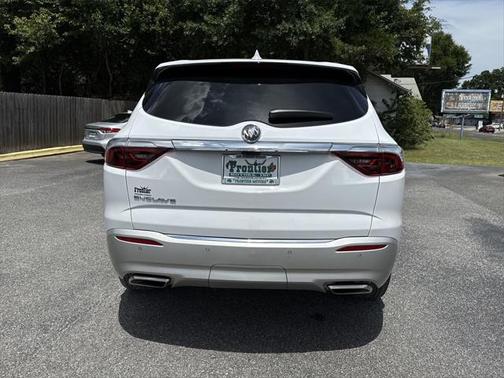 2022 Buick Enclave FWD Premium