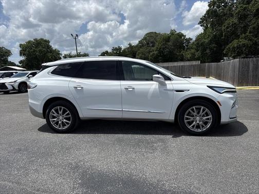 2022 Buick Enclave FWD Premium