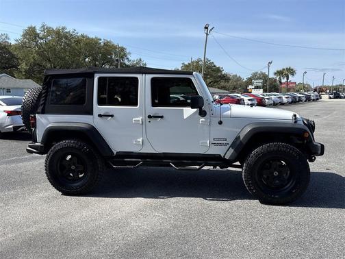 2013 Jeep Wrangler Unlimited Sport