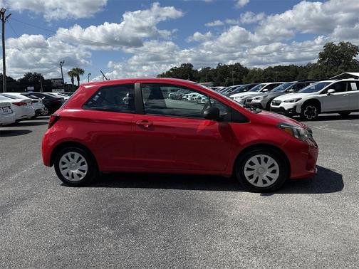 2015 Toyota Yaris L