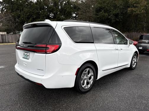 2022 Chrysler Pacifica Limited